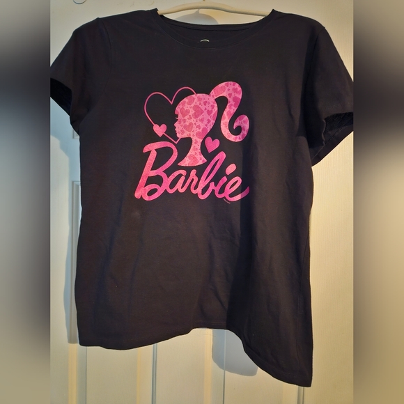 Black shirt sleeve crew neck with pink Barbie logo ~ size L - Picture 1 of 3